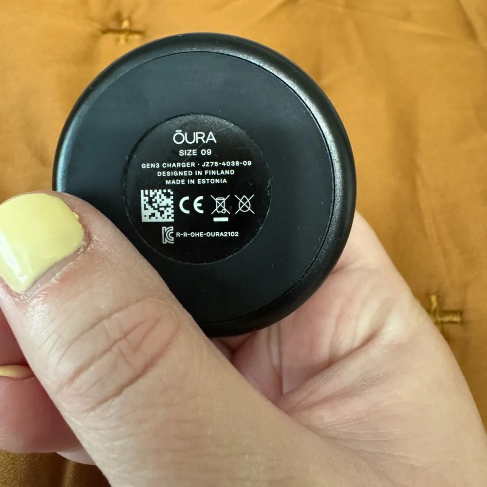 Oura Black Charging Base